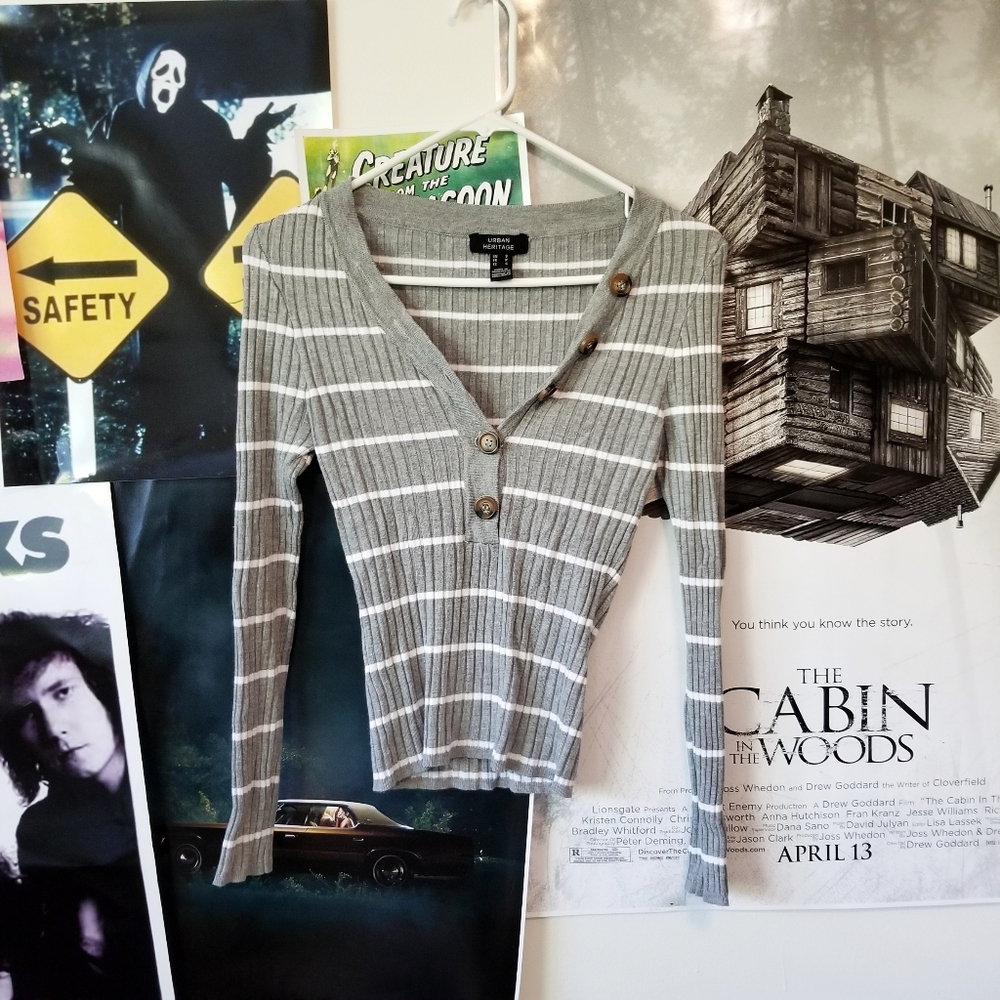 Striped form fitting longsleeve